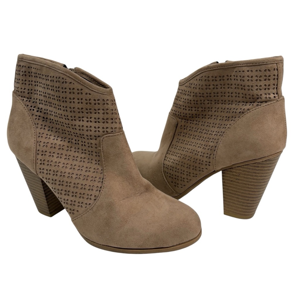 American Rag Womens 7 Ankle Heeled Boots Booties Zip Closure Suede Closed Toe